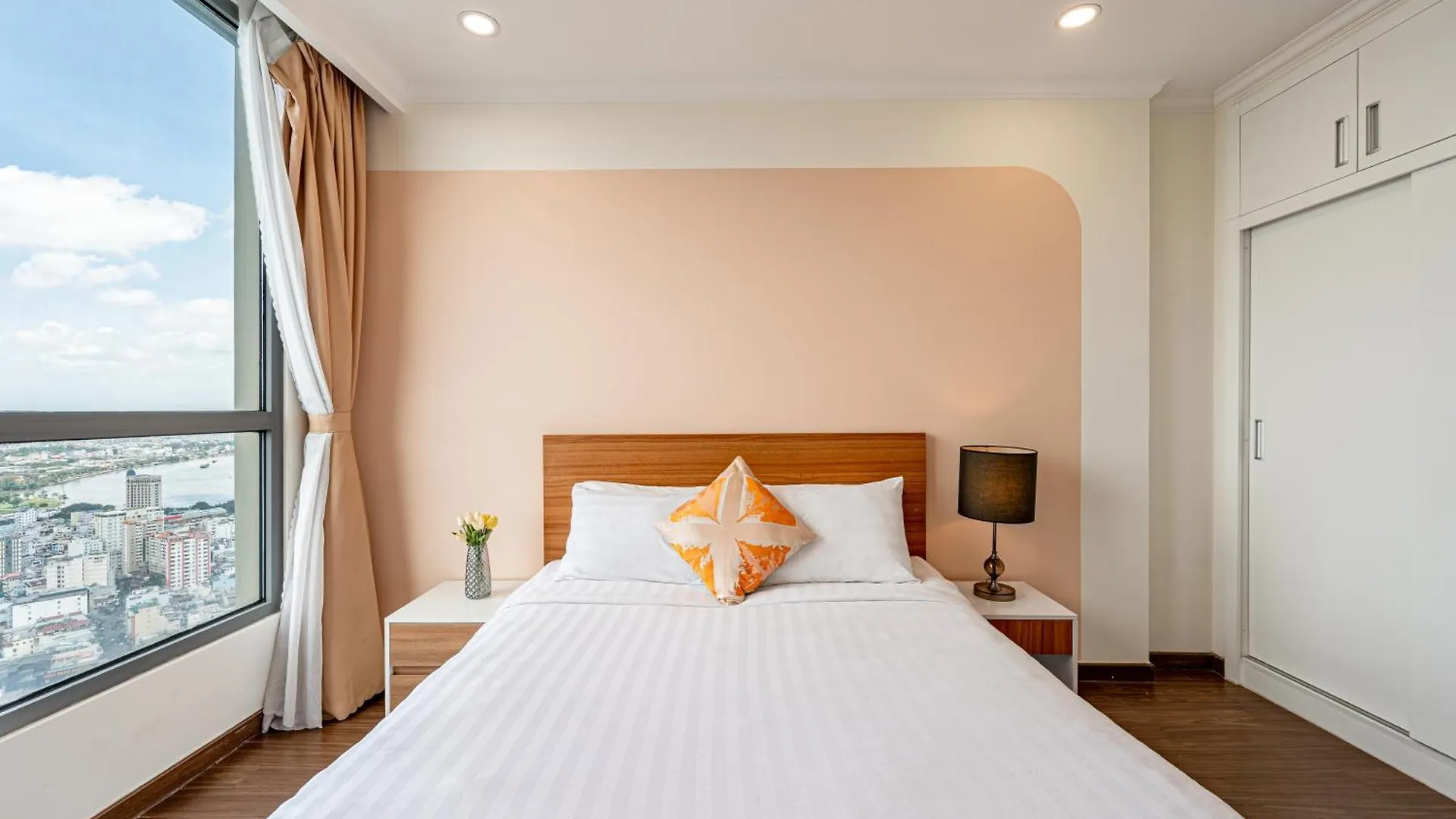 Vinhomes Central Park Premier Apartment Ho Chi Minh City