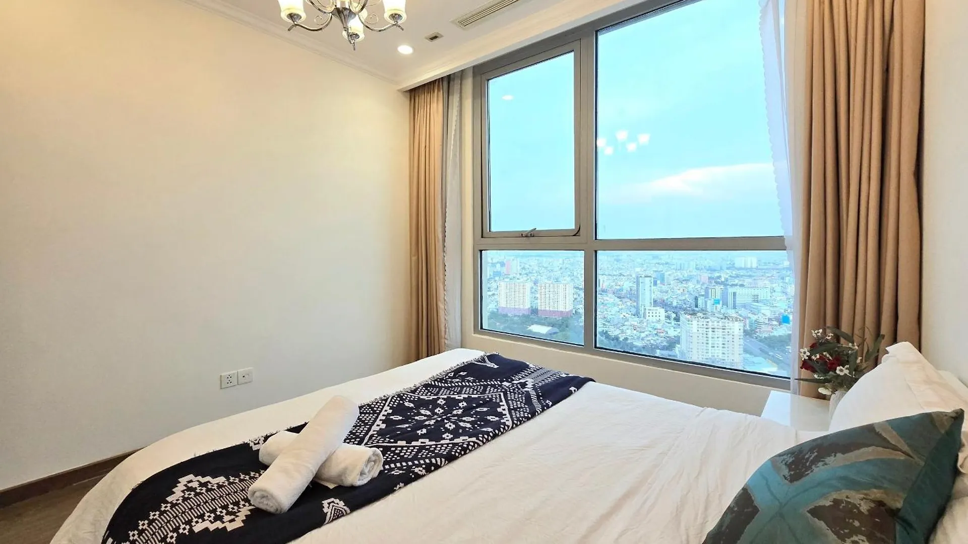 Vinhomes Central Park Premier Apartment Ho Chi Minh City