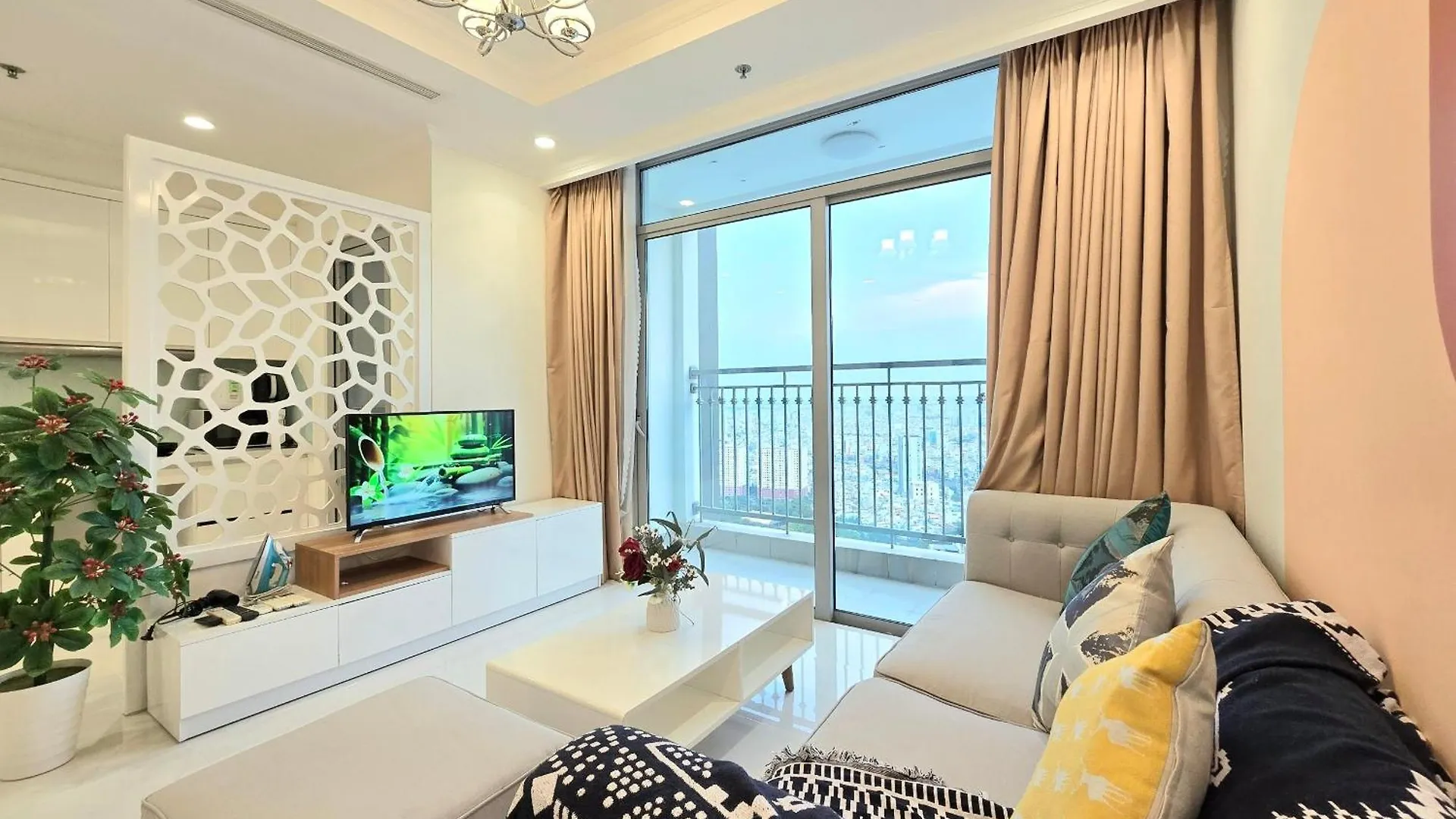 Vinhomes Central Park Premier Apartment contacts